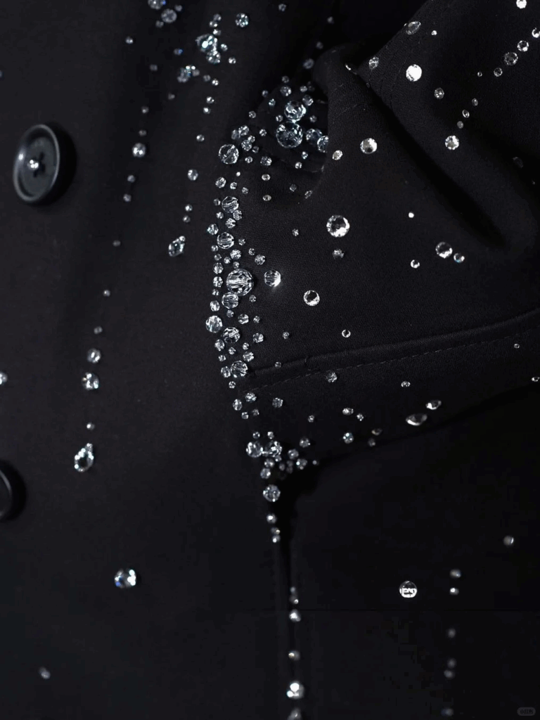 Individuell gestaltete Strass-Hoodies: Kreieren Sie Ihre auffällige Kollektion mit Tuozhen Clothing