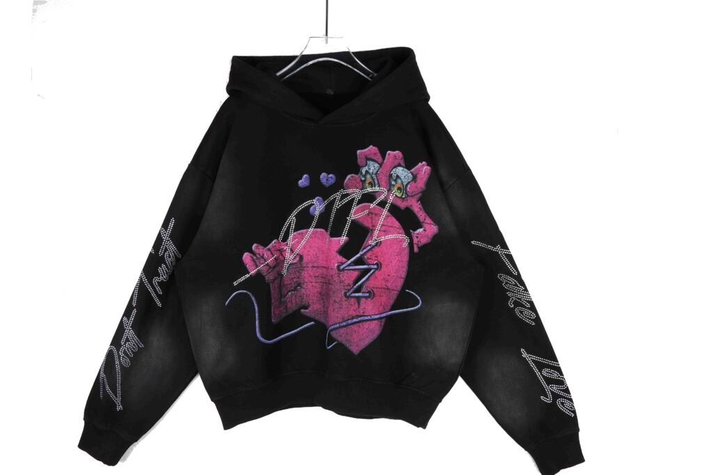 Individuell gestalteter Strass-Hoodie5