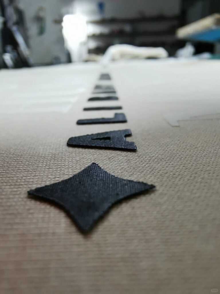 Warum Hochdichtedruck? Ein praktischer Vergleich für Markenmacher