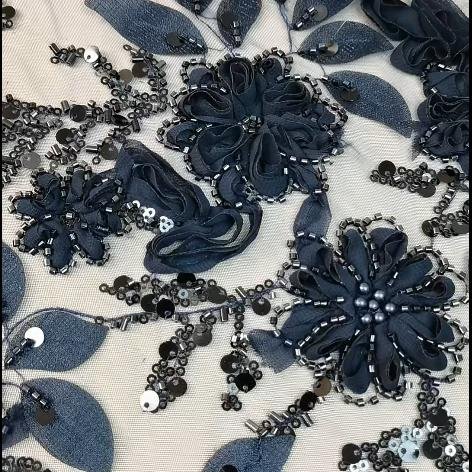 Produktgalerie für Bandstickerei6